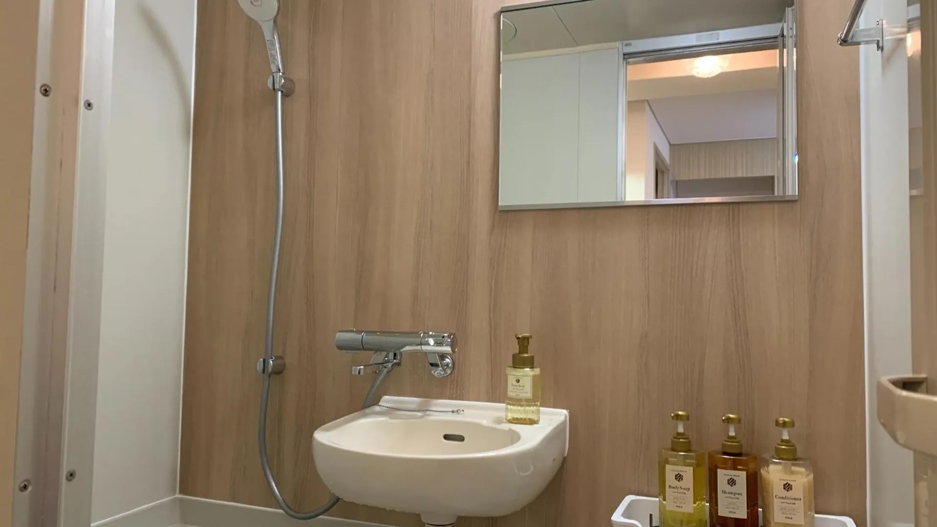 Matsuyamachi Shimanouchi Building - Vacation Stay 17280 Osaka 0*,